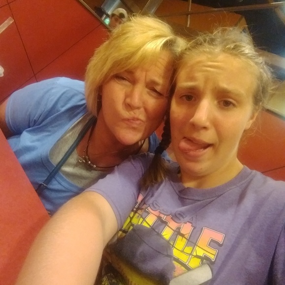 Meet the posher - Picture 1 of 1